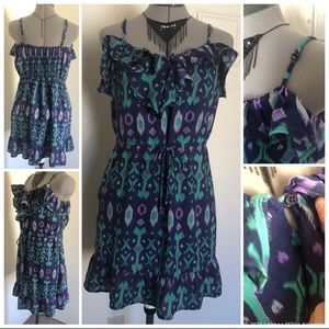 Vintage/Retro 90s Spaghetti Strap dress w/ Ruffles